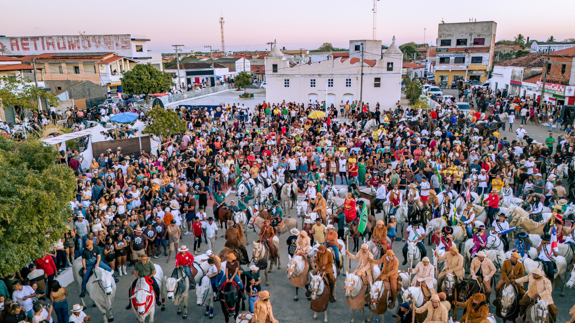 Celebração dos vaqueiros na Praça da Matriz, vista do alto