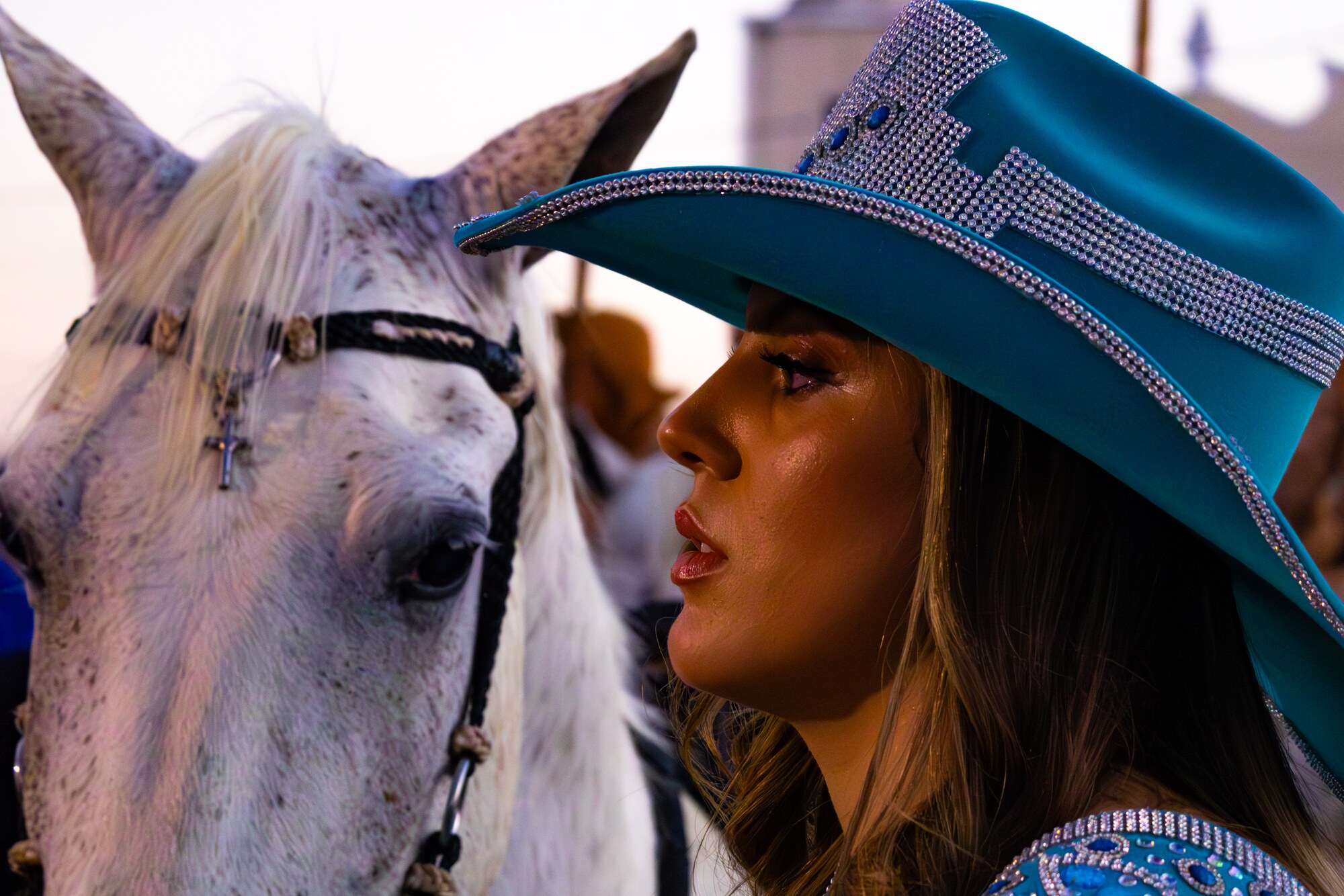 Esther Morais junto ao cavalo